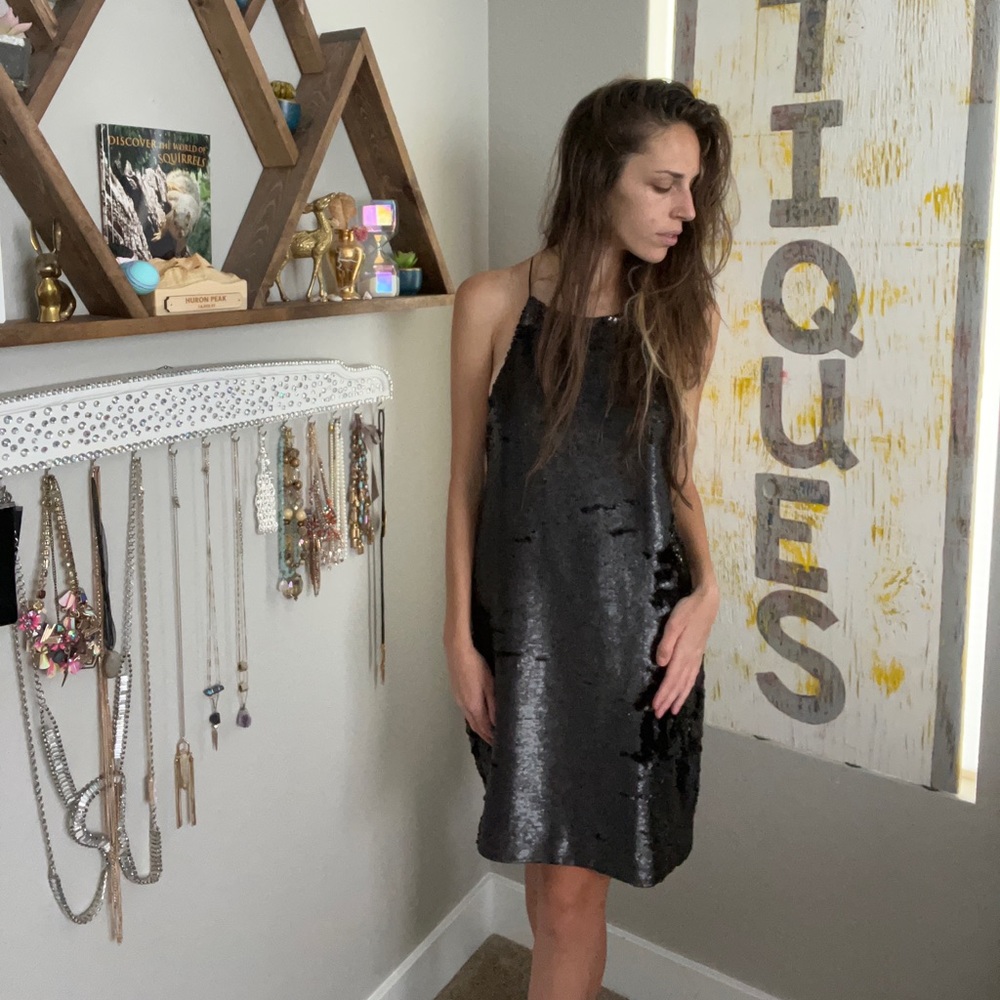URBAN OUTFITTERS ECOTE SEQUIN DRESS SIZE MEDIUM BLACK